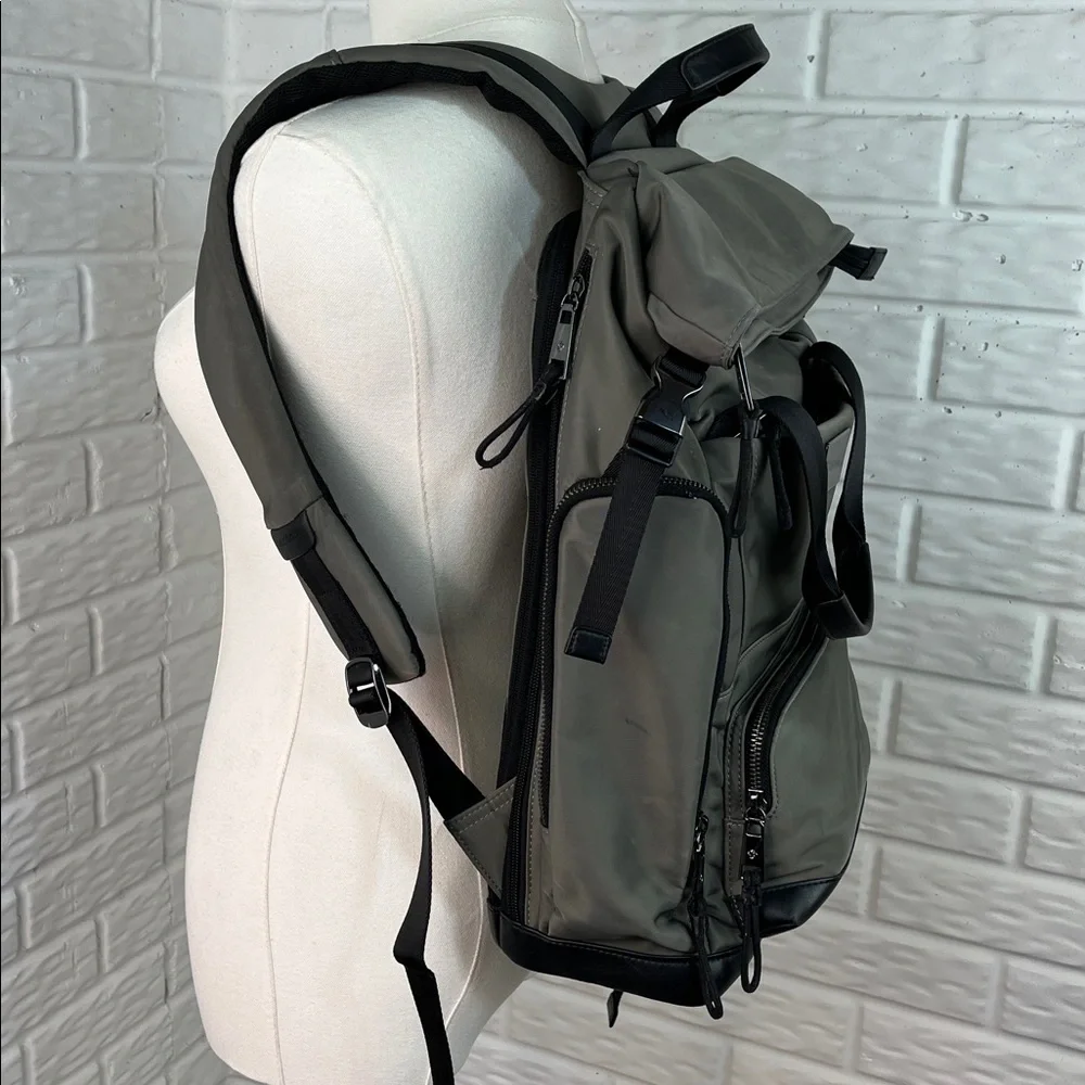 SAMSONIITE BACKPACK GREEN GRAY NYLON WITH BLACK COW LEATHER TRIM LAPTOP TRAVEL